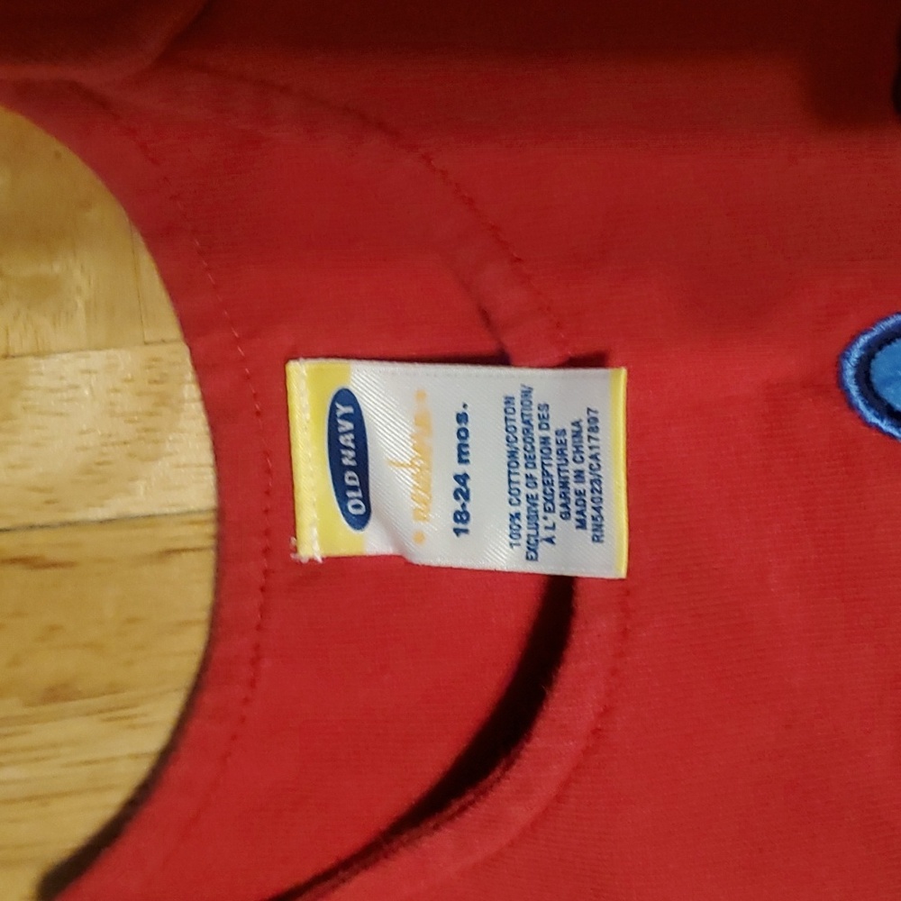 Old Navy Baby onesie - Picture 3 of 3